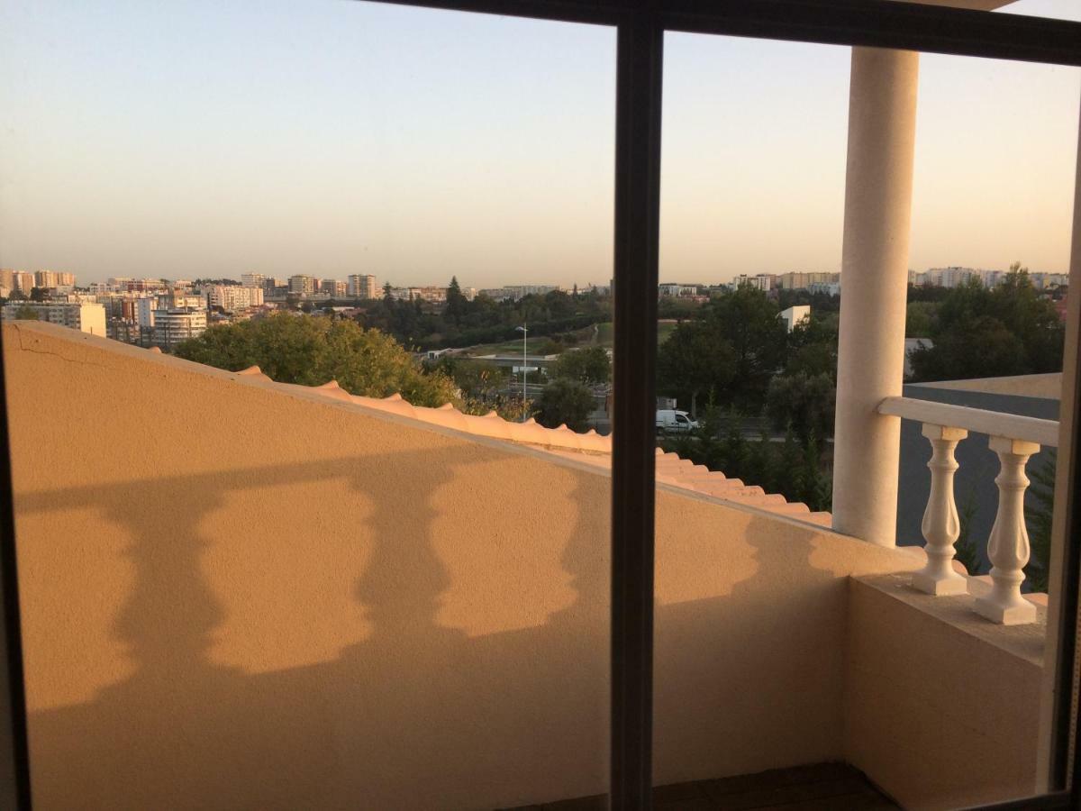 Sunny Suites Golf And Free Parking Guest House Lisboa Exterior foto